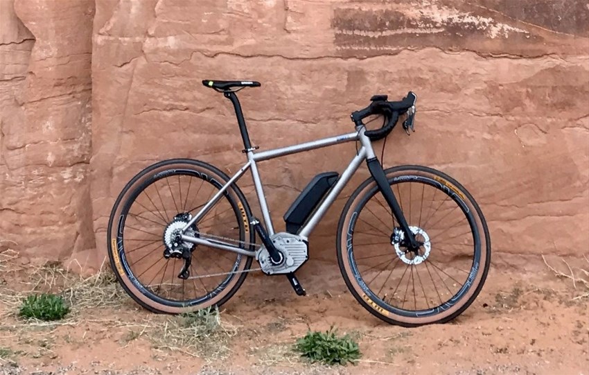 E-bike with 3D printed motor node