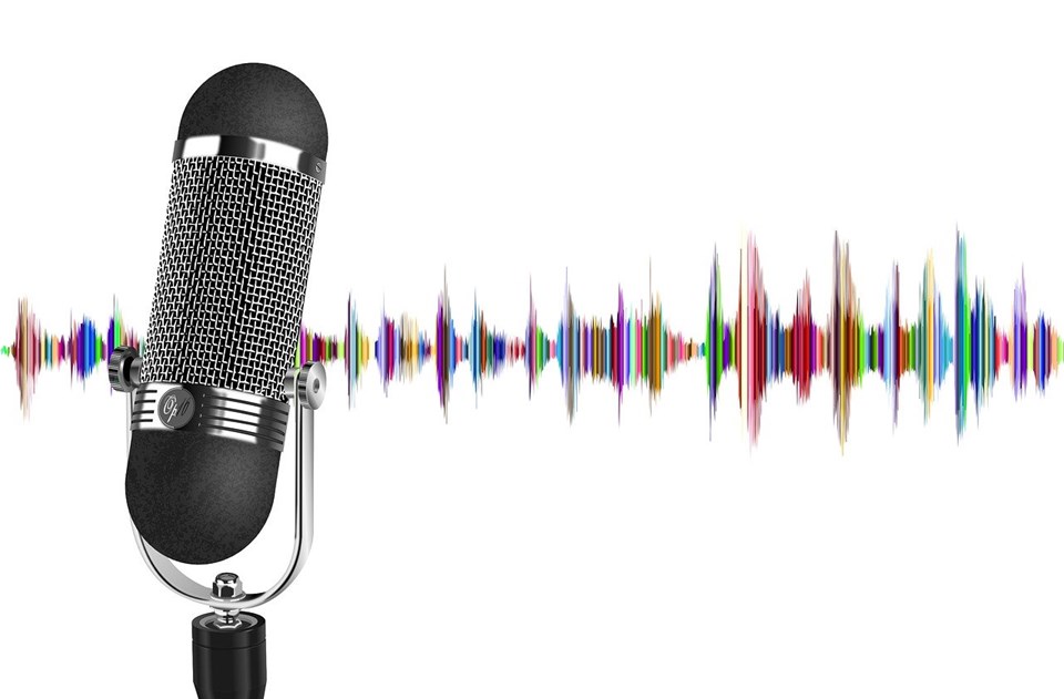 Bild på mikrofon och ljudvågor
