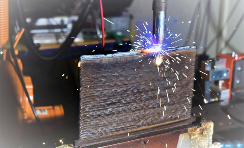 A wall build withh WAAM during parametrization.jpg