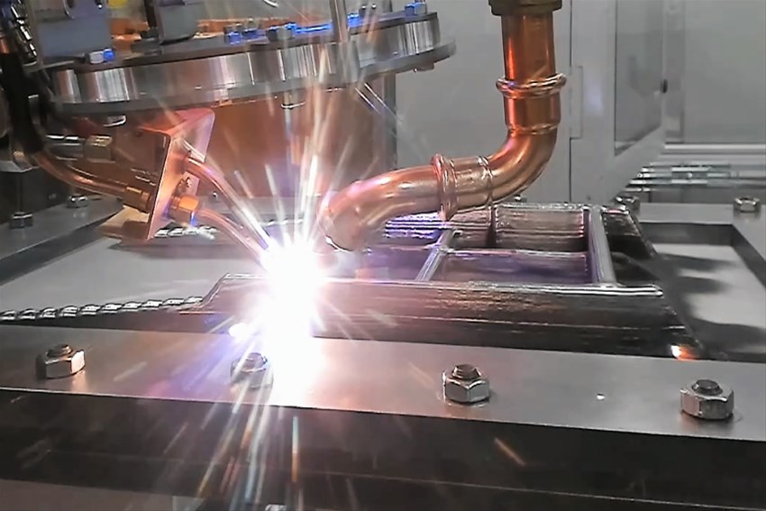 AM -process med laser och tråd